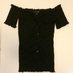 Ambiance Off the Shoulder Tie Top - Size S Junior